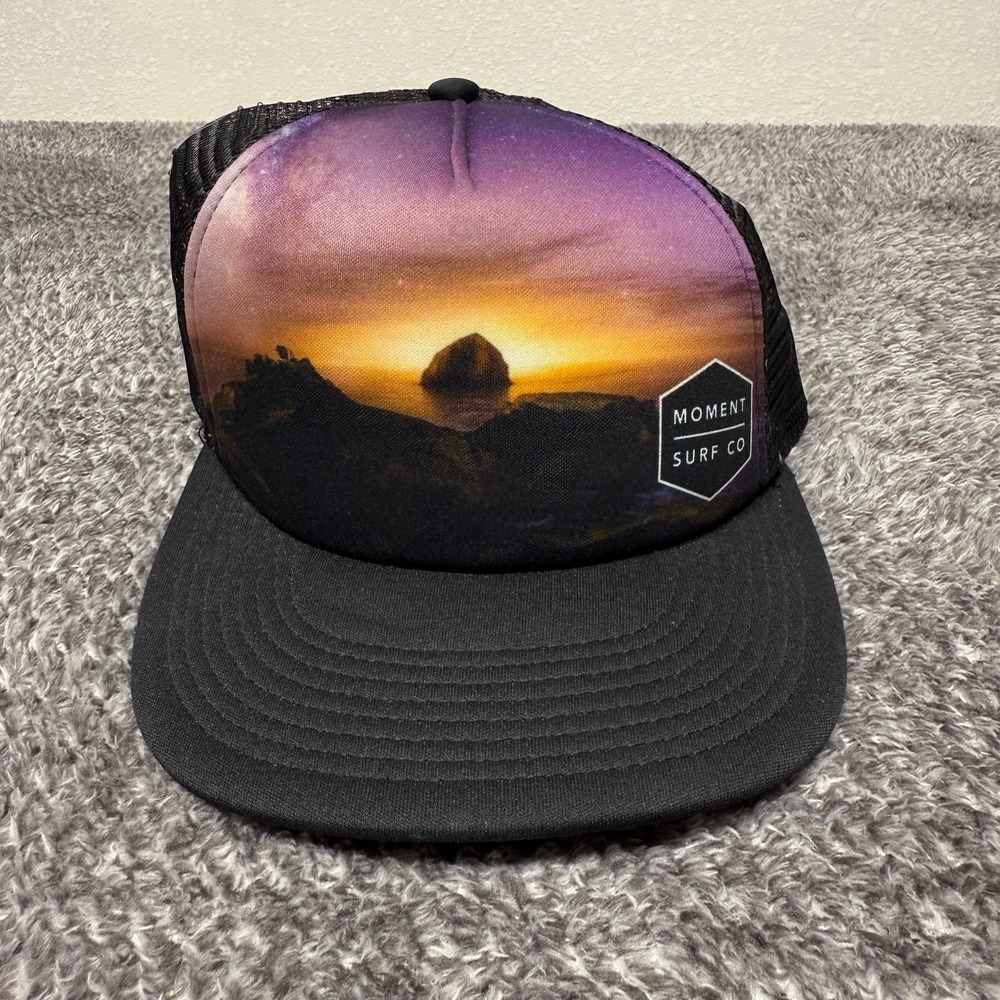 Moment Surf Co Mens Trucker Hat‎ Snapback Sunset Ocean Graphic Adjustable Black